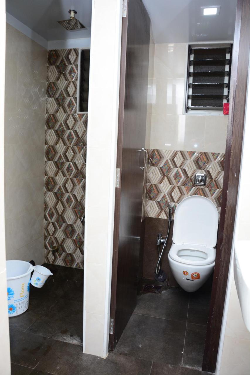 Ocean Dormitory Bombay Extérieur photo