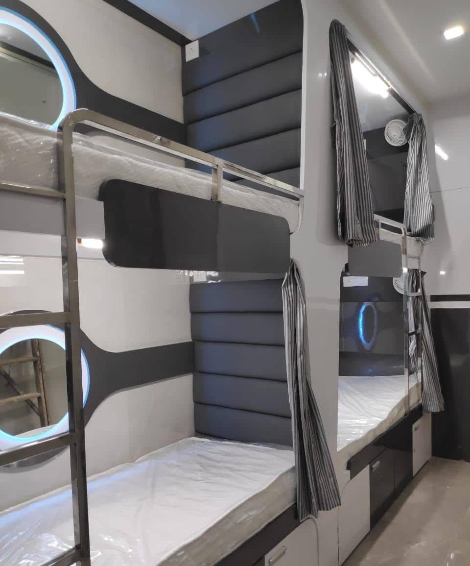 Ocean Dormitory Bombay Extérieur photo